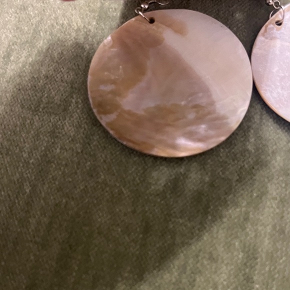 Vibrant Abstract Round Shell Earrings - Picture 10 of 11